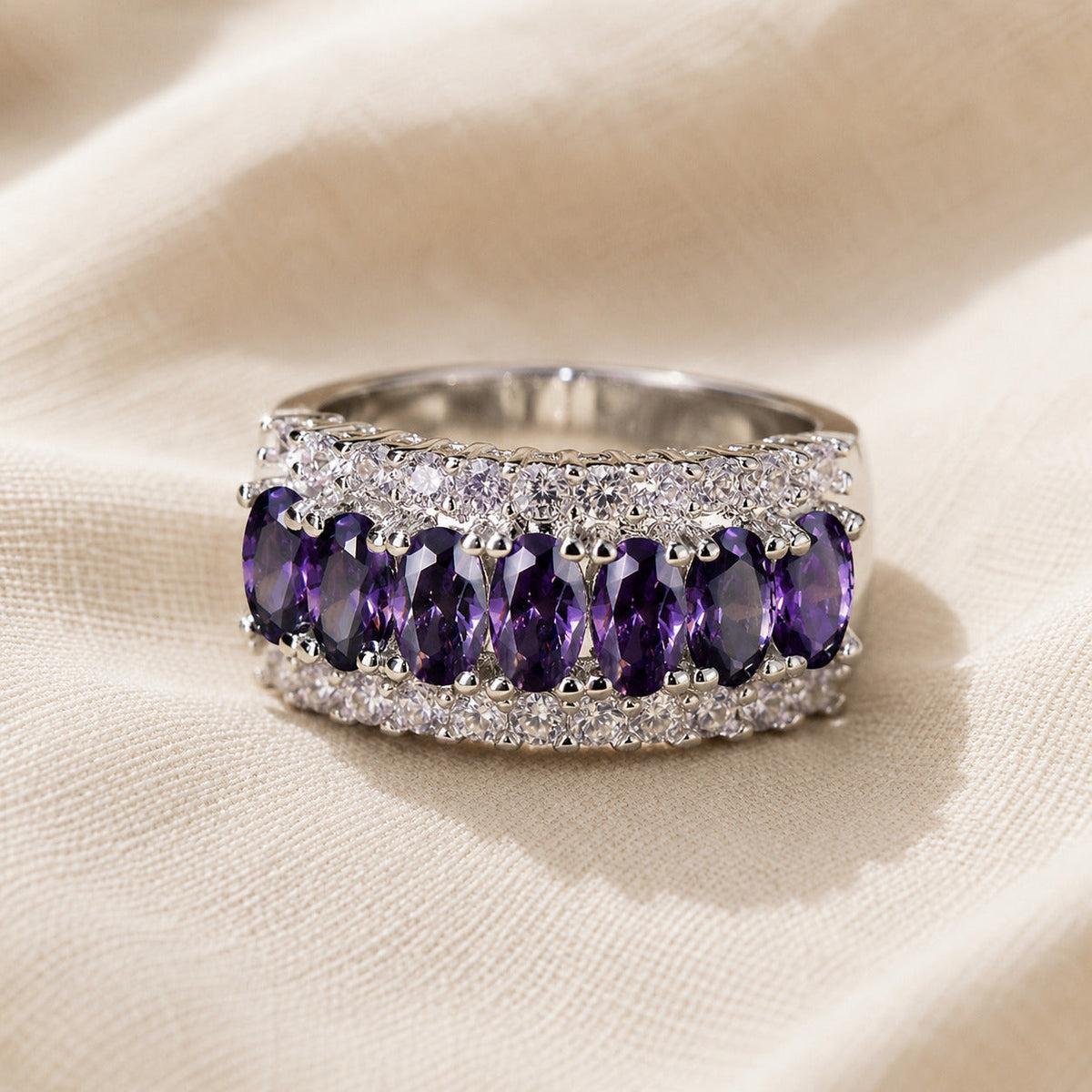 Pierścionek boho w kolorze ametystu z cyrkoniami